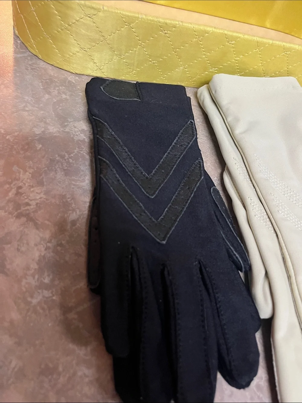 N/A three pairs